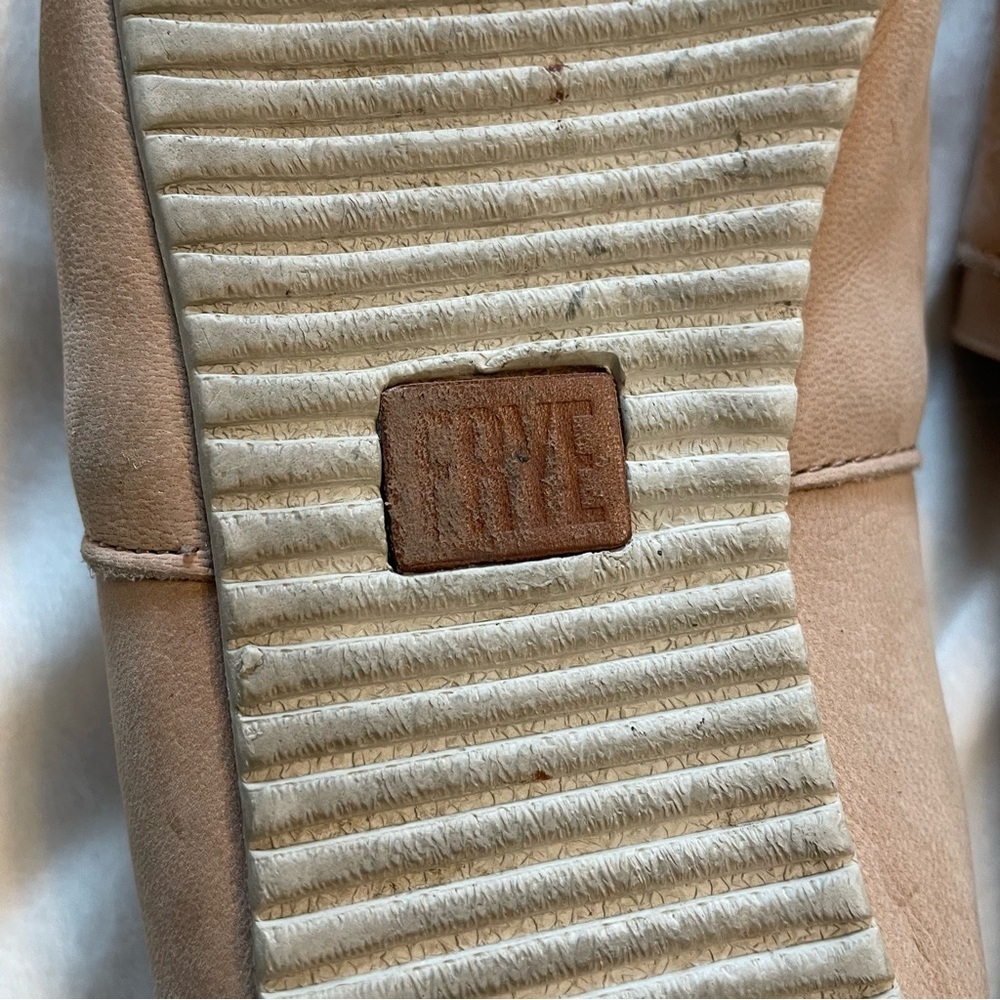 Frye | Melanie Slip On sneaker shoe in ivory - Picture 4 of 12